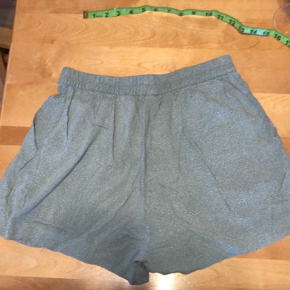 Flowy dot shorts - Picture 3 of 3